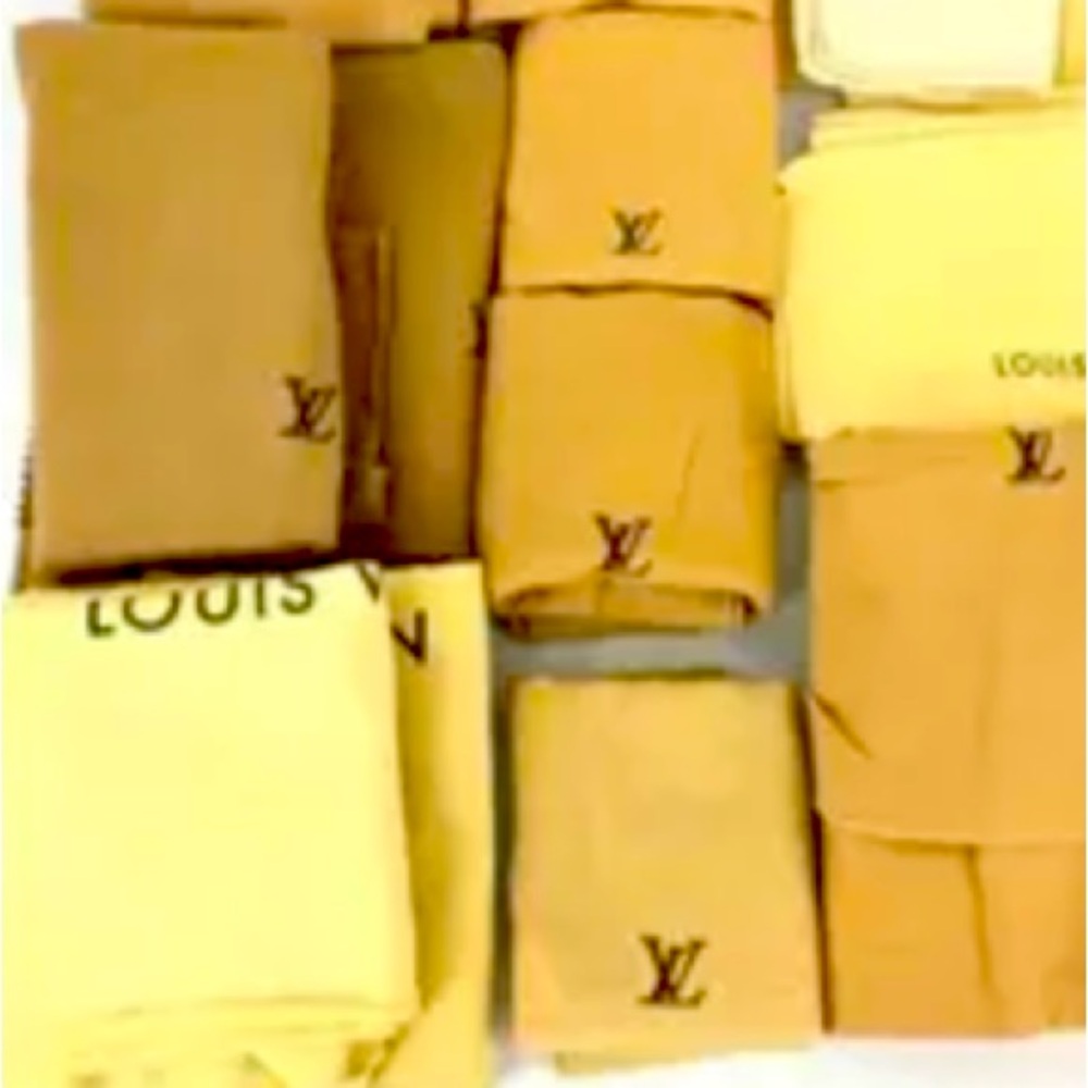 Dust bag